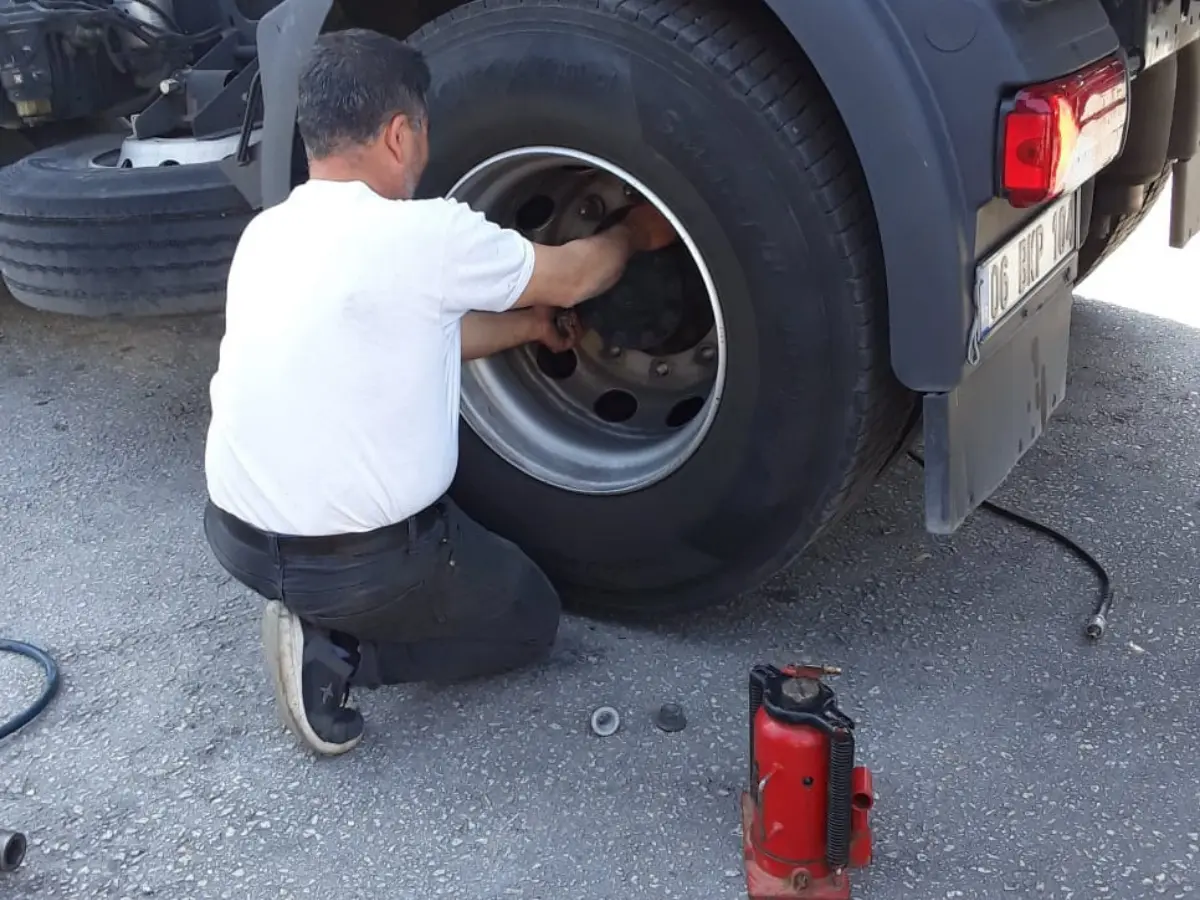 Ilıca Oto Lastikçi